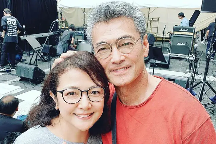 渡辺裕之＆原日出子 — 愛を育んで25年
