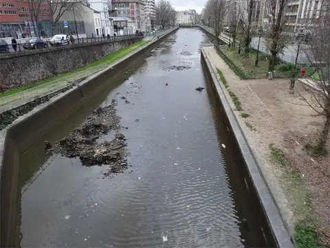 Des découvertes étonnantes à la suite d’un grand nettoyage du canal saint-martin !