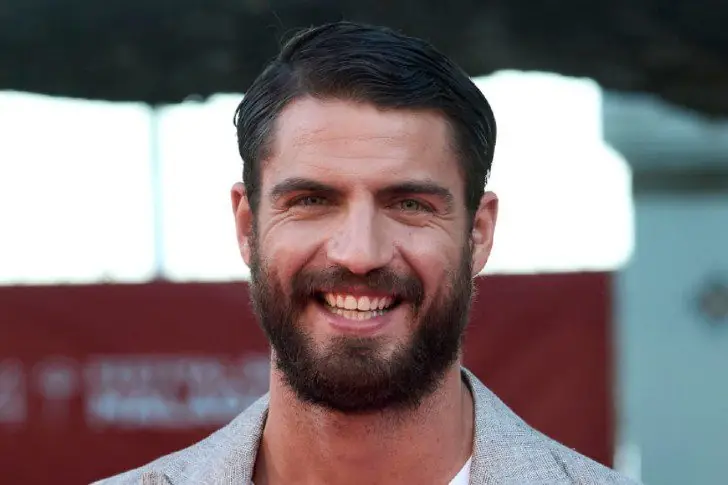 Maxi Iglesias: 170 millones de euros
