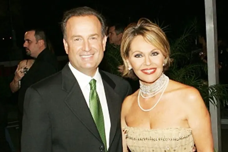 María Elena Salinas (1959) y Eliott Rodríguez (1956) – 13 años de matrimonio