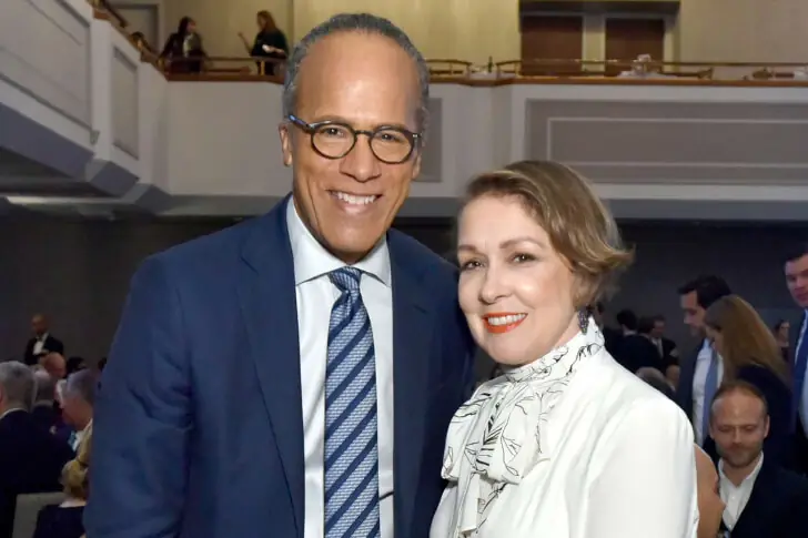 Lester Holt and Carol Hagen – Together Since 1982