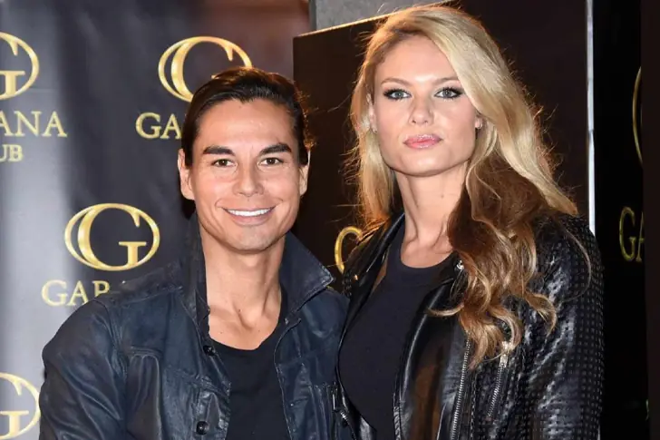 Julio Iglesias Jr. (51 Años) Y Charisse Verhaert (41 Años) – Distancia