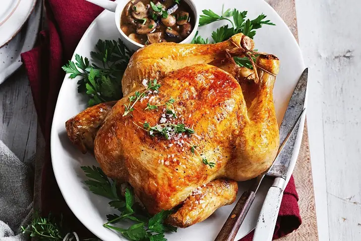 Meghan Markle thanksgiving tips that make simple dishes feel royal.