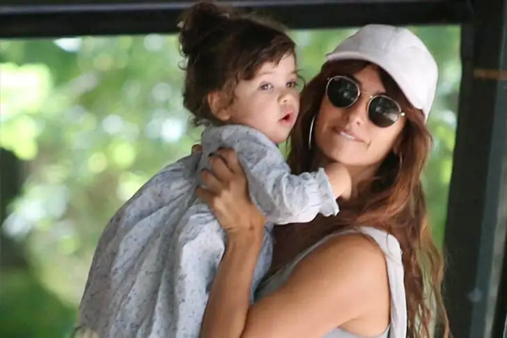 Luna Encinas Cruz, hijo de Penélope Cruz