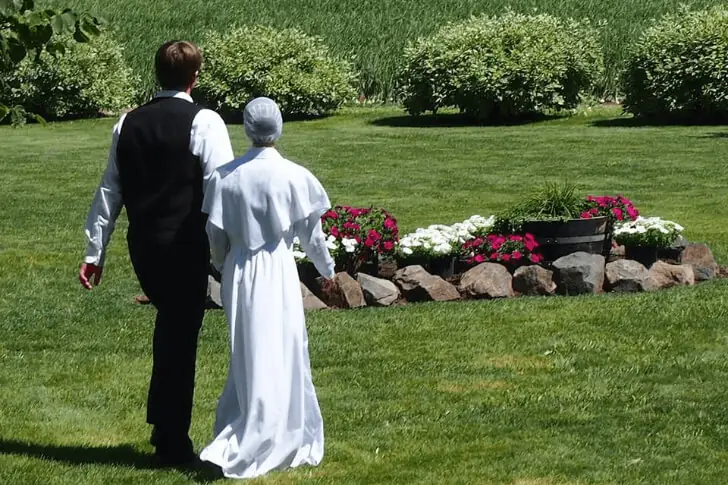 Weddings That Don’t Break the Bank