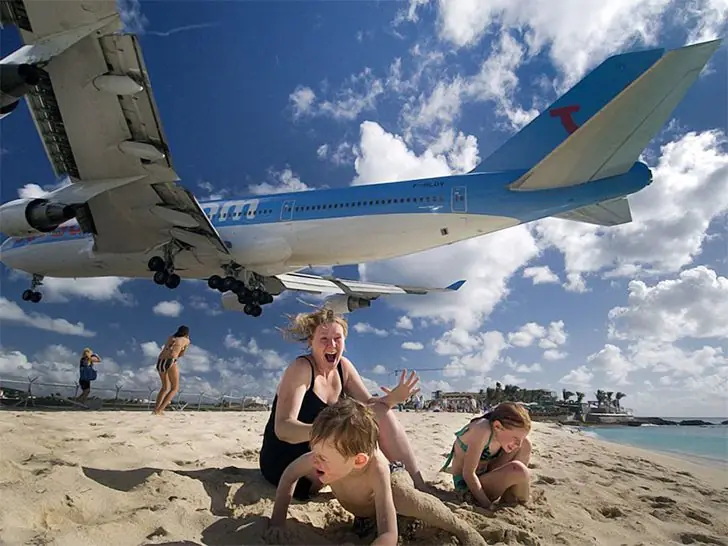 Jet Set Beach Day