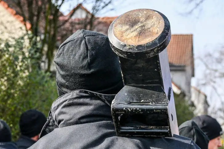 Der Rammbock wird gebracht