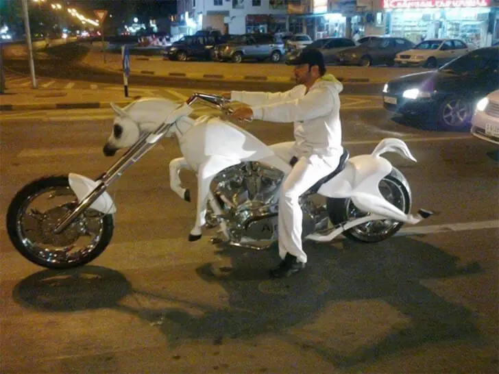 Motorrad und Pferdeleidenschaft
