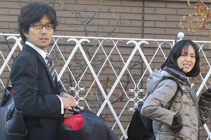 仲村トオル＆鷲尾いさ子 — 愛を育んで25年